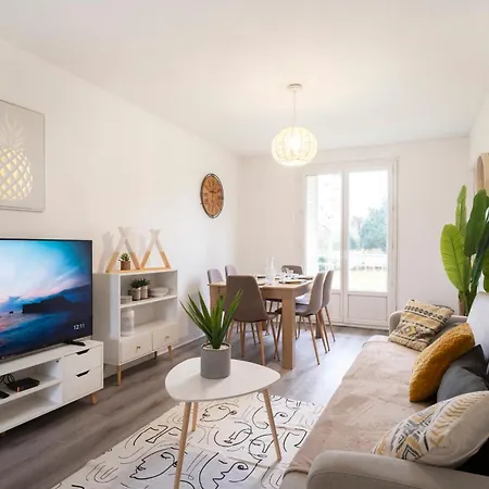 The Heart Of Boufflers Apartman