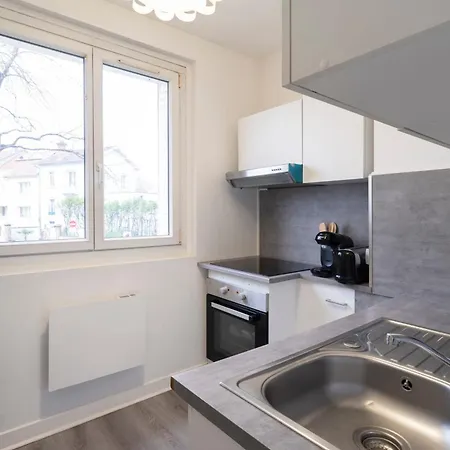 The Heart Of Boufflers Apartman *